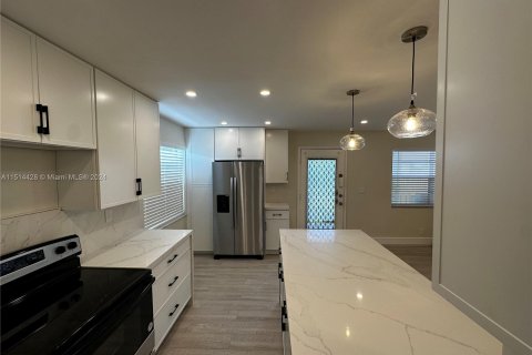 Condominio en venta en Delray Beach, Florida, 2 dormitorios, 83.8 m2 № 967759 - foto 6