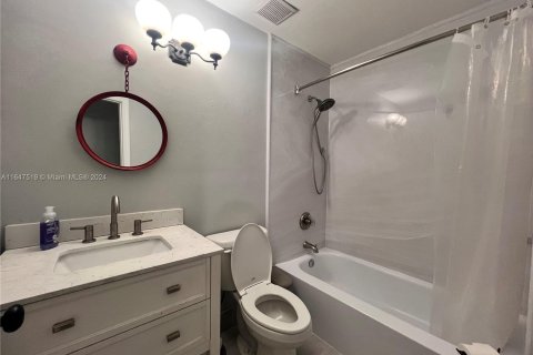 Adosado en venta en Miami, Florida, 3 dormitorios, 124.49 m2 № 1330540 - foto 12