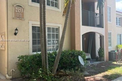 Copropriété à vendre à Miramar, Floride: 2 chambres, 89.74 m2 № 1222029 - photo 1