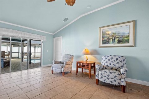 Villa ou maison à vendre à Punta Gorda, Floride: 4 chambres, 190.08 m2 № 1300717 - photo 11