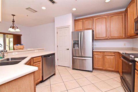 Townhouse in Orlando, Florida 3 bedrooms, 195.47 sq.m. № 1382665 - photo 5