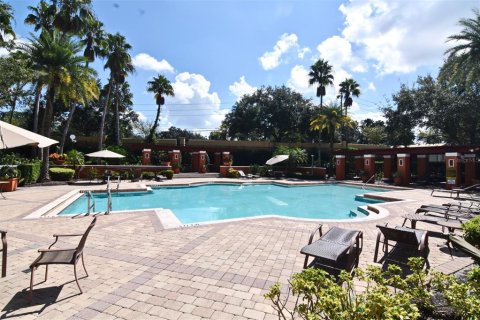 Townhouse in Orlando, Florida 3 bedrooms, 195.47 sq.m. № 1382665 - photo 19