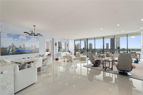 Copropriété à vendre à Aventura, Floride: 4 chambres, 289.86 m2 № 1410620 - photo 7