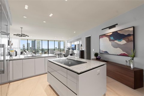 Condominio en venta en Aventura, Florida, 4 dormitorios, 289.86 m2 № 1410620 - foto 10