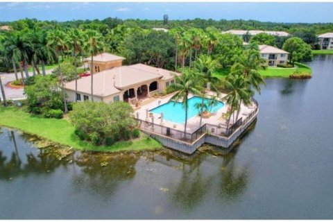 Copropriété à vendre à Royal Palm Beach, Floride: 2 chambres, 108.05 m2 № 1097535 - photo 2