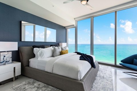 Apartment in RITZ-CARLTON RESIDENCES in Sunny Isles Beach, Florida 2 bedrooms, 146 sq.m. № 30221 - photo 4