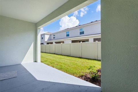 Townhouse in Land O' Lakes, Florida 3 bedrooms, 163.32 sq.m. № 1371426 - photo 25