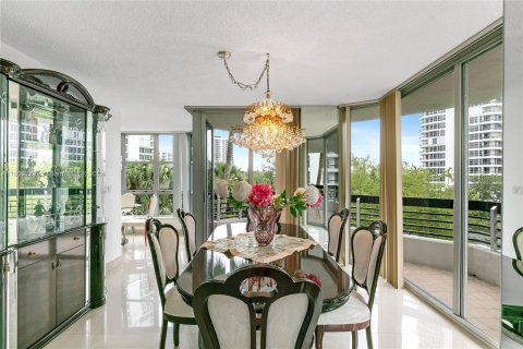 Copropriété à vendre à Aventura, Floride: 2 chambres, 125.7 m2 № 1269605 - photo 7