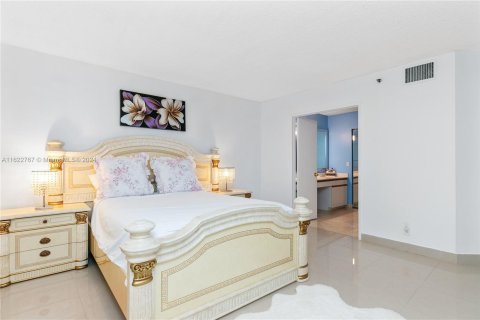 Condominio en venta en Aventura, Florida, 2 dormitorios, 125.7 m2 № 1269605 - foto 26