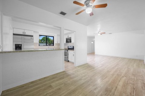 Casa en venta en Fort Lauderdale, Florida, 3 dormitorios, 151.9 m2 № 1161798 - foto 21