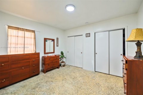 Immobilier commercial à vendre à Miami, Floride: 286.05 m2 № 980575 - photo 6