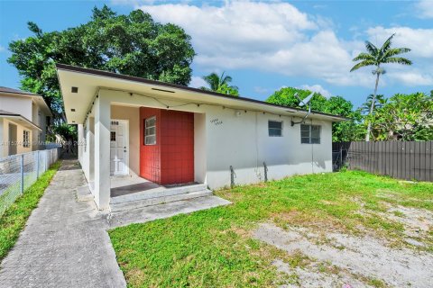 Immobilier commercial à vendre à Miami, Floride: 286.05 m2 № 980575 - photo 14