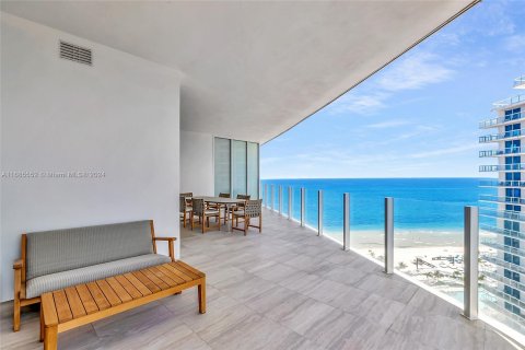 Copropriété à vendre à Fort Lauderdale, Floride: 2 chambres, 121.52 m2 № 1423044 - photo 4