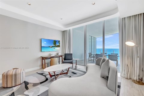 Copropriété à vendre à Fort Lauderdale, Floride: 2 chambres, 121.52 m2 № 1423044 - photo 17