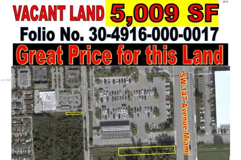 Propiedad comercial en venta en Miami, Florida № 1011051 - foto 1