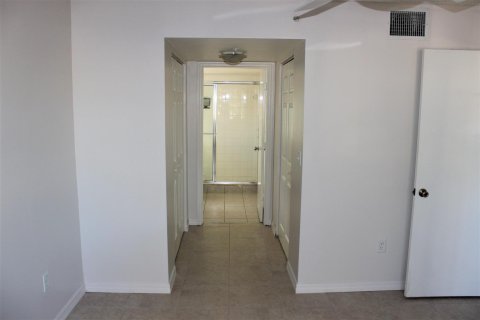 Condominio en venta en Royal Palm Beach, Florida, 2 dormitorios, 102.84 m2 № 1117018 - foto 14