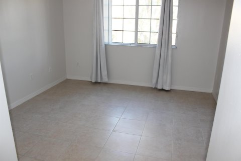 Condominio en venta en Royal Palm Beach, Florida, 2 dormitorios, 102.84 m2 № 1117018 - foto 7