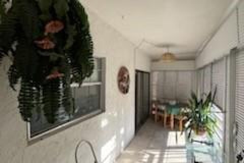 Condo in Lauderdale Lakes, Florida, 2 bedrooms  № 970320 - photo 3