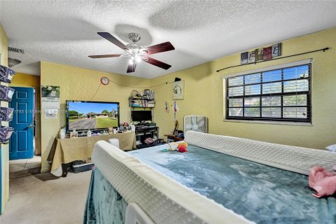 Casa en venta en Fort Lauderdale, Florida, 4 dormitorios, 156.26 m2 № 1128690 - foto 30