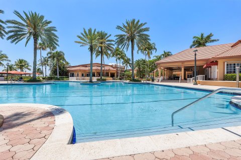 Villa ou maison à vendre à Miramar, Floride: 5 chambres, 371.52 m2 № 1177310 - photo 1