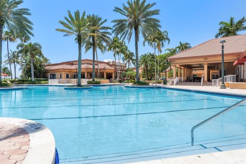 Villa ou maison à vendre à Miramar, Floride: 5 chambres, 371.52 m2 № 1177310 - photo 2