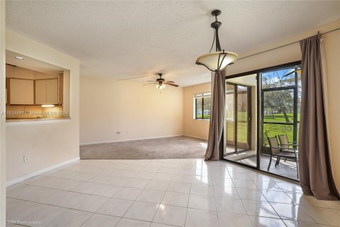 Condominio en venta en Plantation, Florida, 2 dormitorios, 96.06 m2 № 1013508 - foto 6