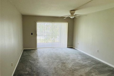 Condo in Tampa, Florida, 2 bedrooms  № 1383452 - photo 9