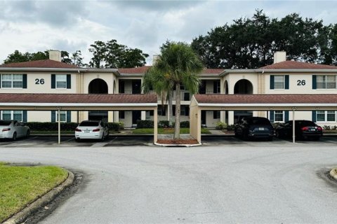 Condo in Tampa, Florida, 2 bedrooms  № 1383452 - photo 1