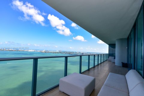 Copropriété à vendre à Miami, Floride: 3 chambres, 151.8 m2 № 972260 - photo 24