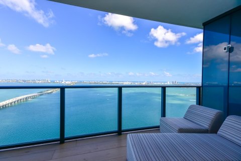 Copropriété à vendre à Miami, Floride: 3 chambres, 151.8 m2 № 972260 - photo 2