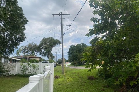 Terreno en venta en Tampa, Florida № 1393276 - foto 18