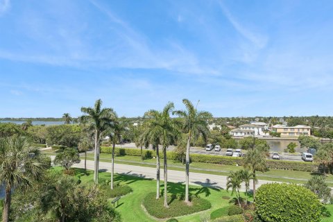 Copropriété à vendre à Palm Beach, Floride: 2 chambres, 144.83 m2 № 1186435 - photo 2