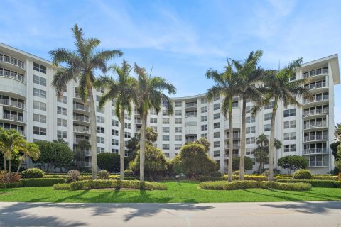 Condo in Palm Beach, Florida, 2 bedrooms  № 1186435 - photo 13