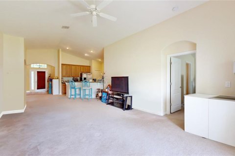 House in Land O' Lakes, Florida 4 bedrooms, 138.8 sq.m. № 1343387 - photo 6