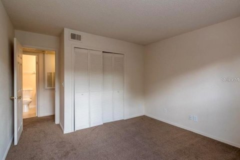 Condo in Winter Park, Florida, 2 bedrooms  № 1343582 - photo 14