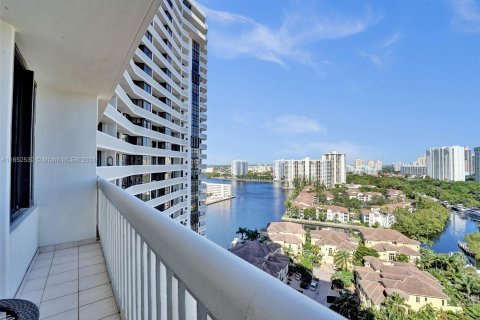 Copropriété à vendre à Aventura, Floride: 2 chambres, 114.27 m2 № 1348477 - photo 28