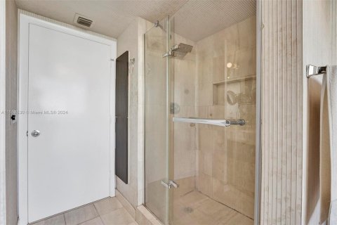 Copropriété à vendre à Aventura, Floride: 2 chambres, 114.27 m2 № 1348477 - photo 23