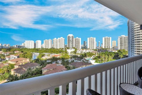 Condominio en venta en Aventura, Florida, 2 dormitorios, 114.27 m2 № 1348477 - foto 30