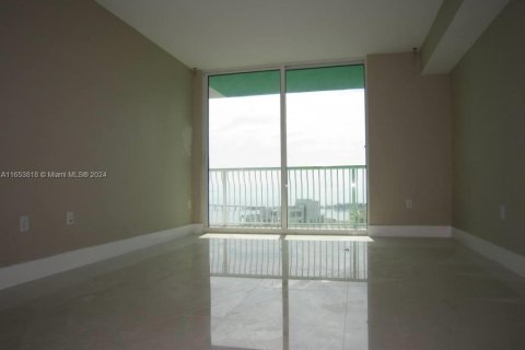 Condominio en venta en Miami, Florida, 1 dormitorio, 76.64 m2 № 1348520 - foto 7