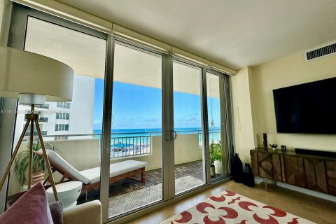 Copropriété à vendre à Hallandale Beach, Floride: 3 chambres, 132.11 m2 № 1271277 - photo 6