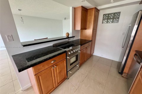 Condominio en venta en Aventura, Florida, 2 dormitorios, 145.39 m2 № 1271278 - foto 7