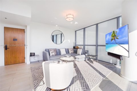 Condo in Miami Beach, Florida, 2 bedrooms  № 1380563 - photo 19