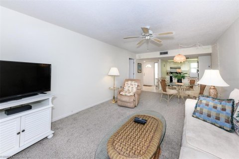 Copropriété à vendre à Punta Gorda, Floride: 2 chambres, 95.22 m2 № 1350913 - photo 5