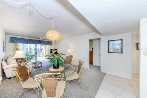 Copropriété à vendre à Punta Gorda, Floride: 2 chambres, 95.22 m2 № 1350913 - photo 13