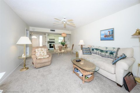 Copropriété à vendre à Punta Gorda, Floride: 2 chambres, 95.22 m2 № 1350913 - photo 4