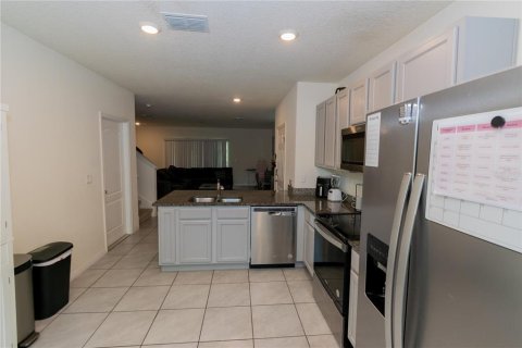 Touwnhouse à vendre à Orlando, Floride: 3 chambres, 154.87 m2 № 1351023 - photo 5