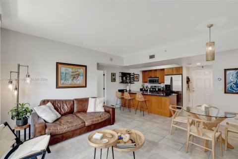 Condominio en venta en Coral Gables, Florida, 2 dormitorios, 90.12 m2 № 1333359 - foto 11