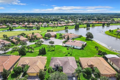 Villa ou maison à vendre à Kissimmee, Floride: 3 chambres, 239.69 m2 № 1318457 - photo 4