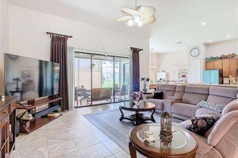 Villa ou maison à vendre à Kissimmee, Floride: 3 chambres, 239.69 m2 № 1318457 - photo 16