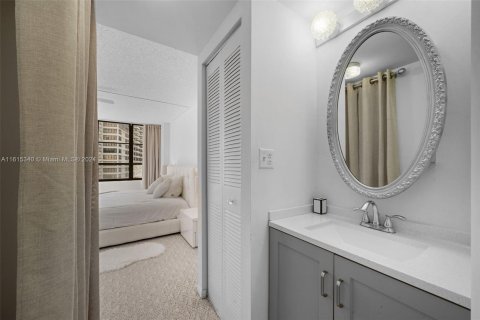 Copropriété à vendre à Hallandale Beach, Floride: 1 chambre, 92.9 m2 № 1237064 - photo 17